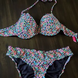 Victoria Secret Push Up Bikini 34C/Small